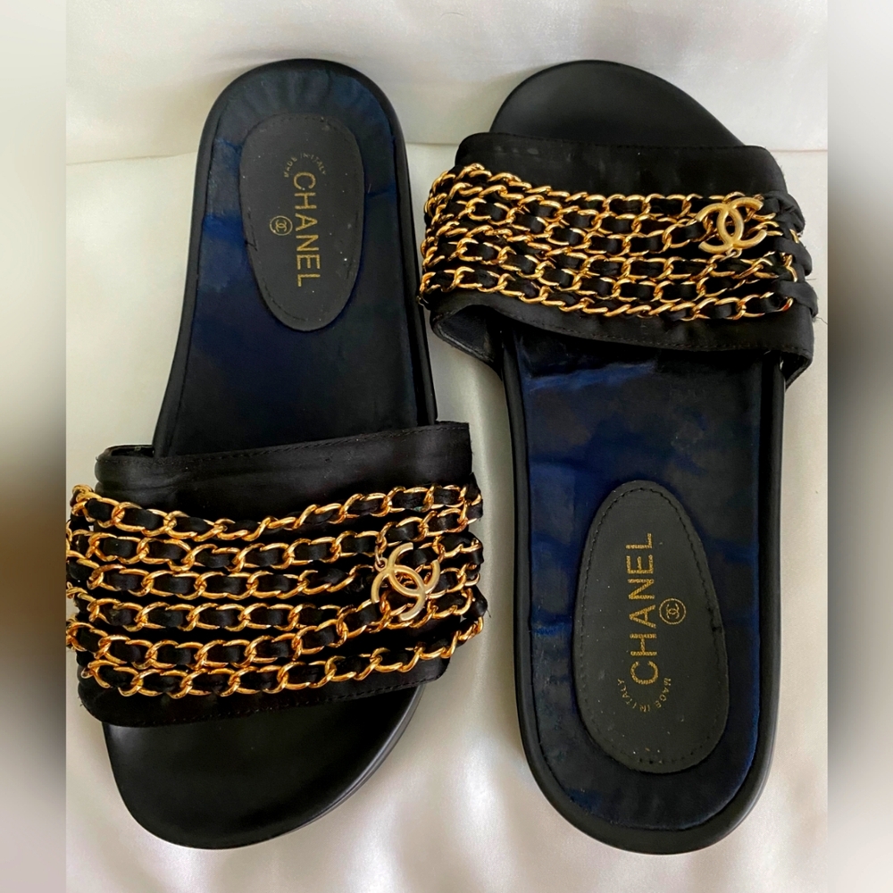 CHANEL Chain Slides